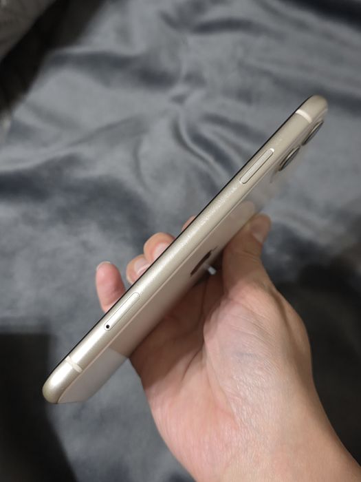 IPhone 11 с коробкой