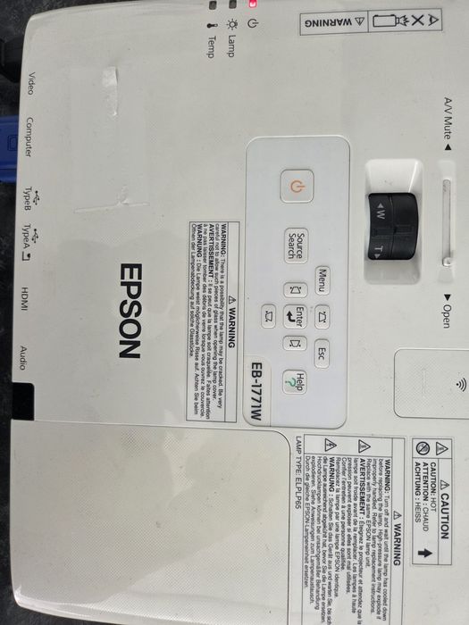 Продаю проекторы не рабочие