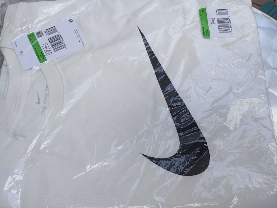 NIKE Dri-Fit Hydroguard T-shirt