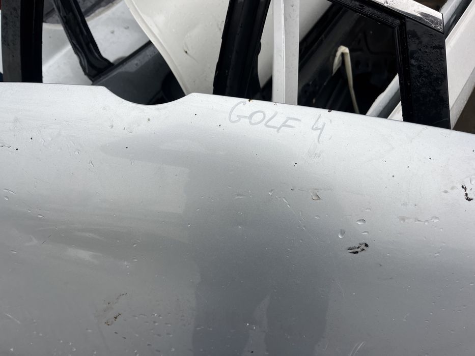 Капак VW Golf 4