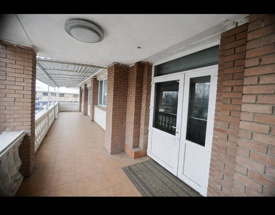 Сдам в аренду помещение 240 кв.