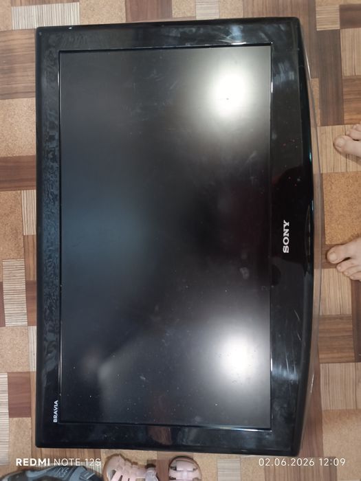 Продаю телевизор sony braviа