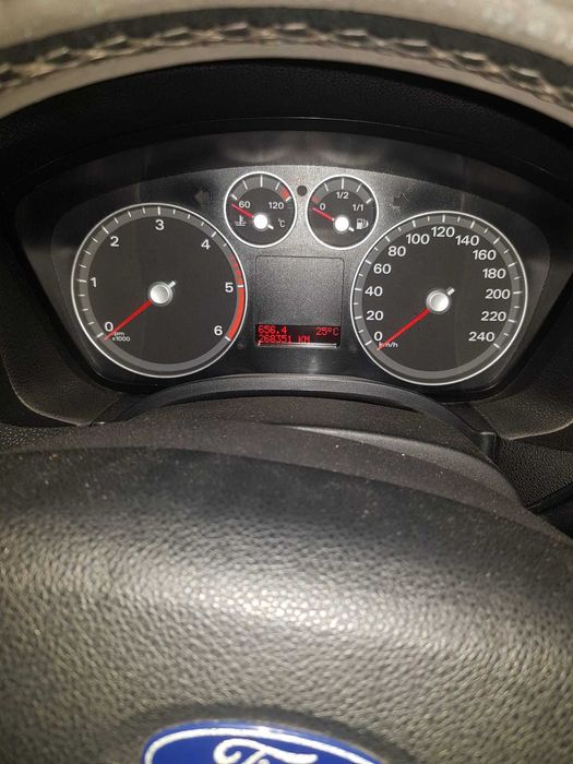 Ford focus mk2 1,6tdci