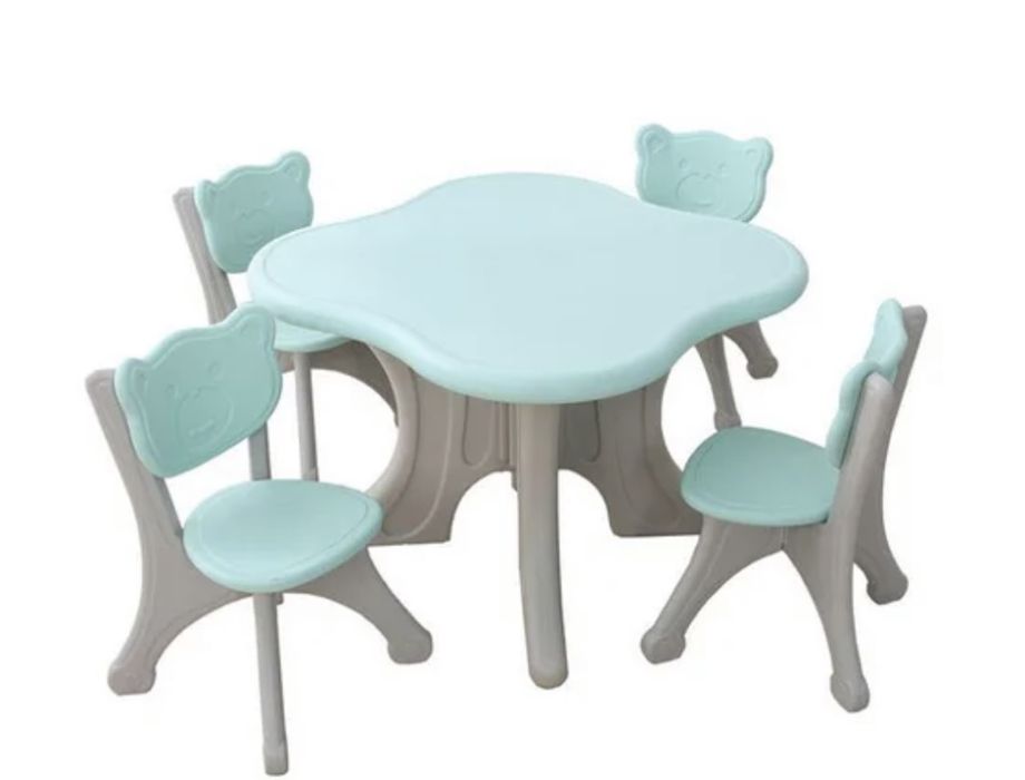 Продам детский столик со стульями