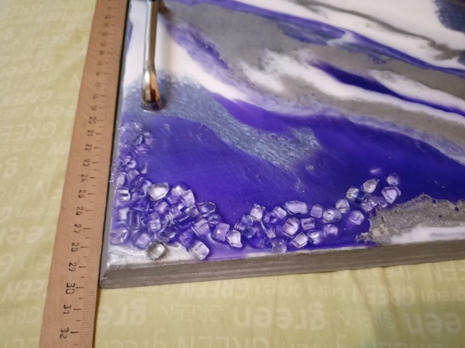 Поднос с ярким рисунком