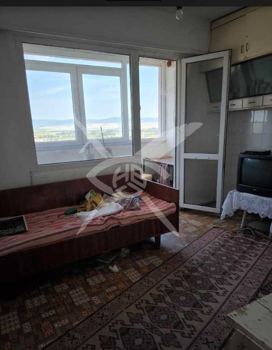 Продава се Двустаен апартамент в Карнобат - 60 кв.м за 710 €/кв.м - Снимка #1