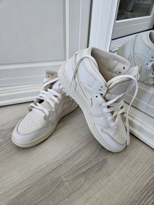 Кросовки NIKE Вьетнам Индонезия