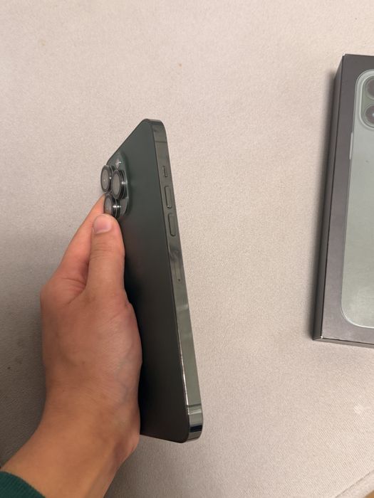 IPHONE 13 PRO MAX 256 GB в зеленом цвете