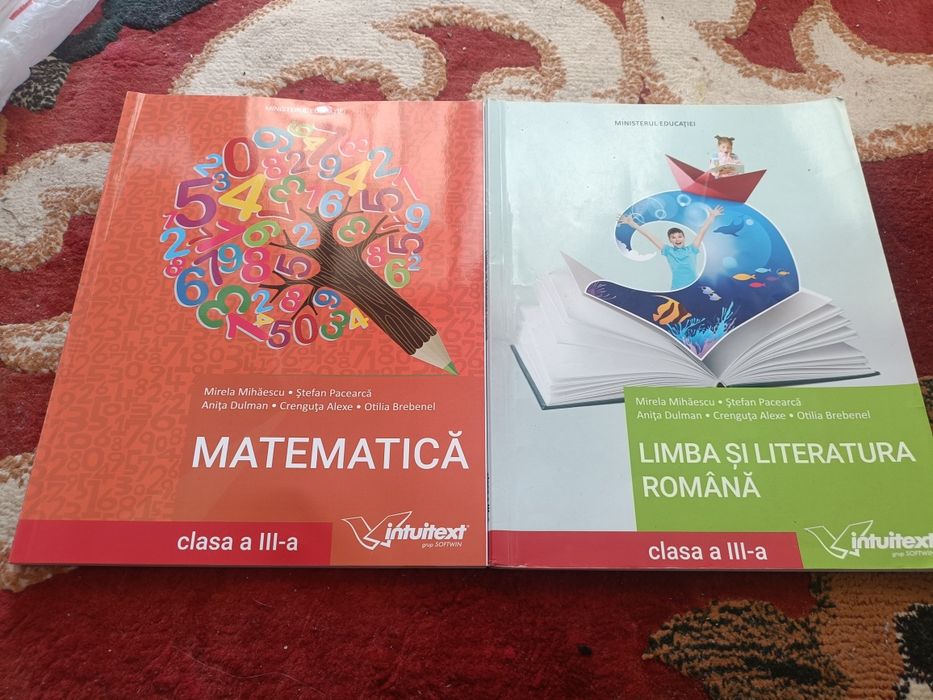 Lot manuale română și matematică CLS a III  a Intuitext