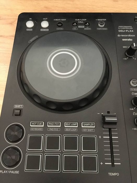 Диджей Контроллер DDJ FLX4