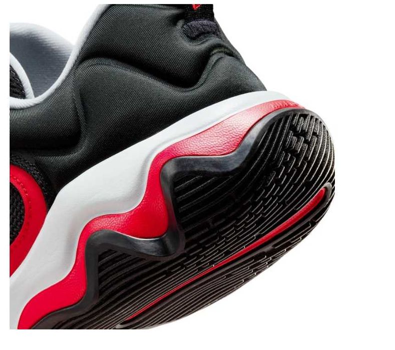 NIKE GIANNIS IMMORTALITY 3 (Black/Univeristy Red) 42.5 EU/8 UK/9 US