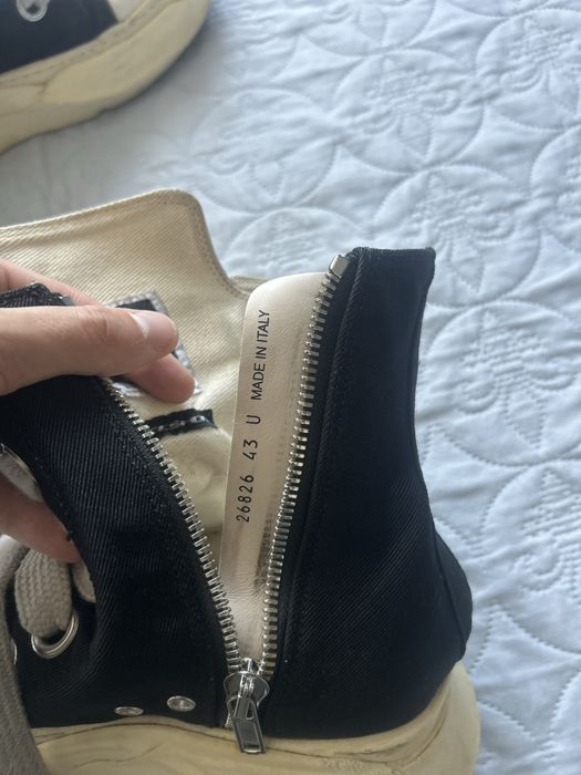 RICK OWENS abstract