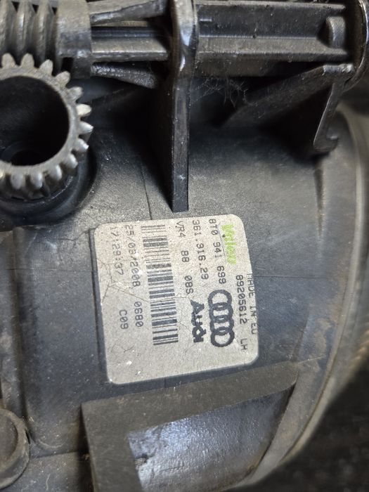 Оригинални халогени за Audi A4 B8 Audi A5 8T десен халоген