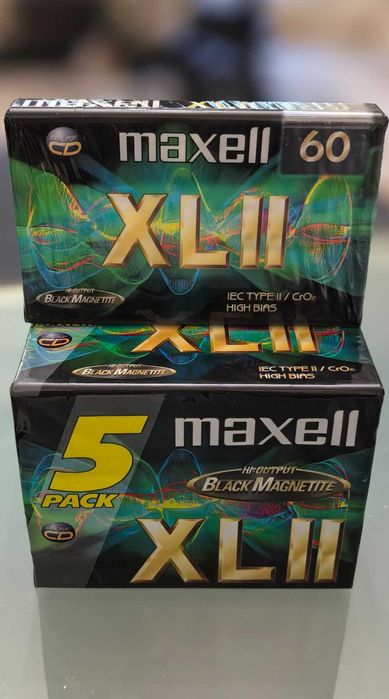 Casete audio chrome, Type II Maxell sigilate.