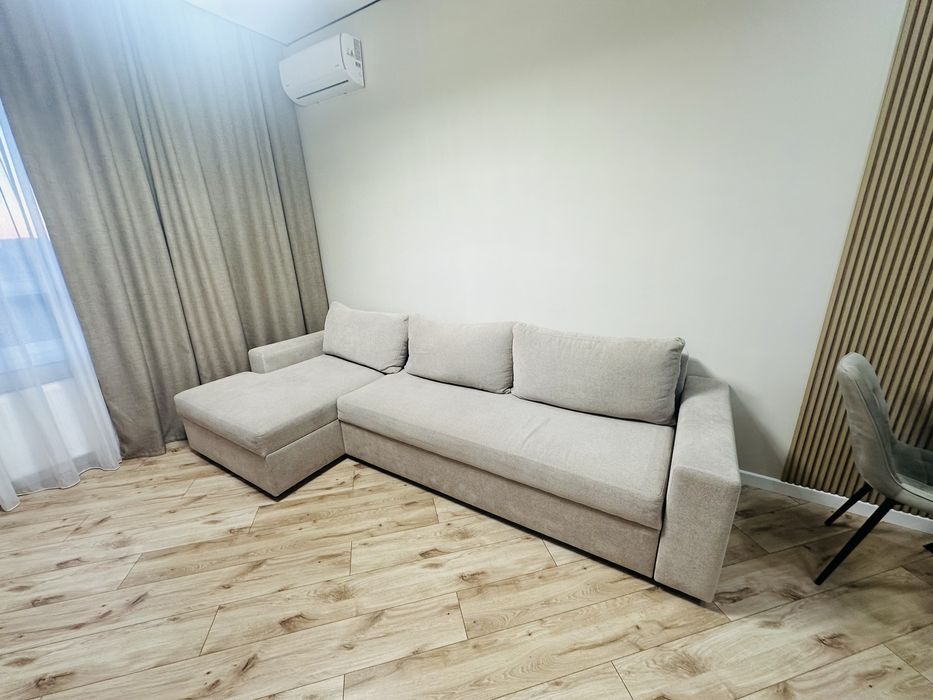 Угловой диван 3м в отличном состоянии