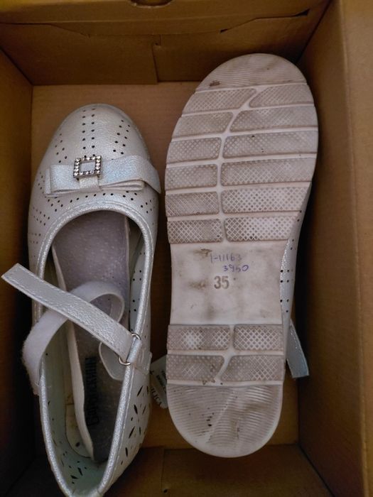 Продам обуви на девочку