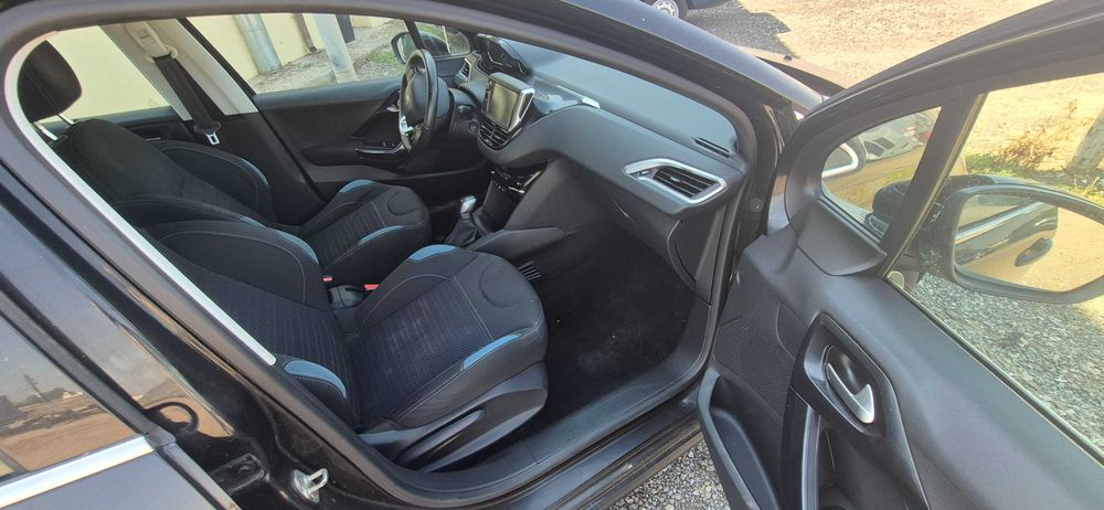 Peugeot 208 1.2 Benzina 2014