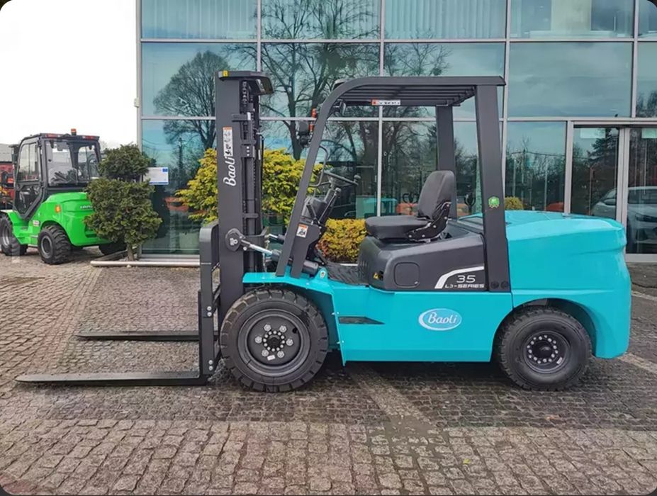 2019 Motostivuitor/Stivuitor DIESEL  3.5  Tone BAOLI  KBD-35  (Grup KION)  - Doar 1200 Ore