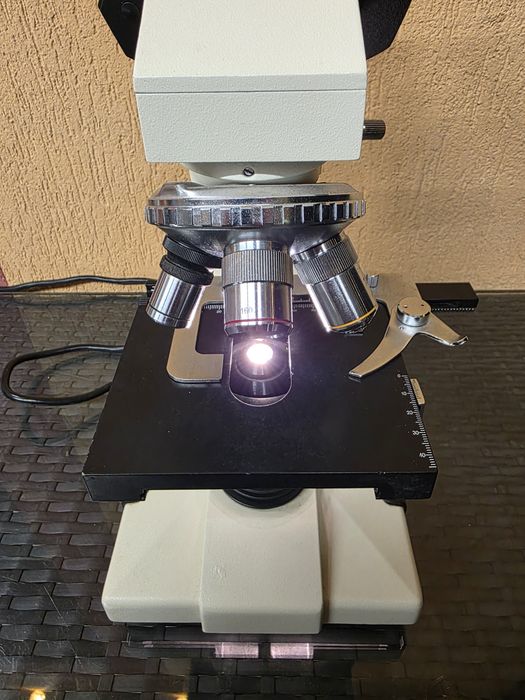Microscop Biologic Binocular Profesional GIMA L1100B (40x - 1000x)