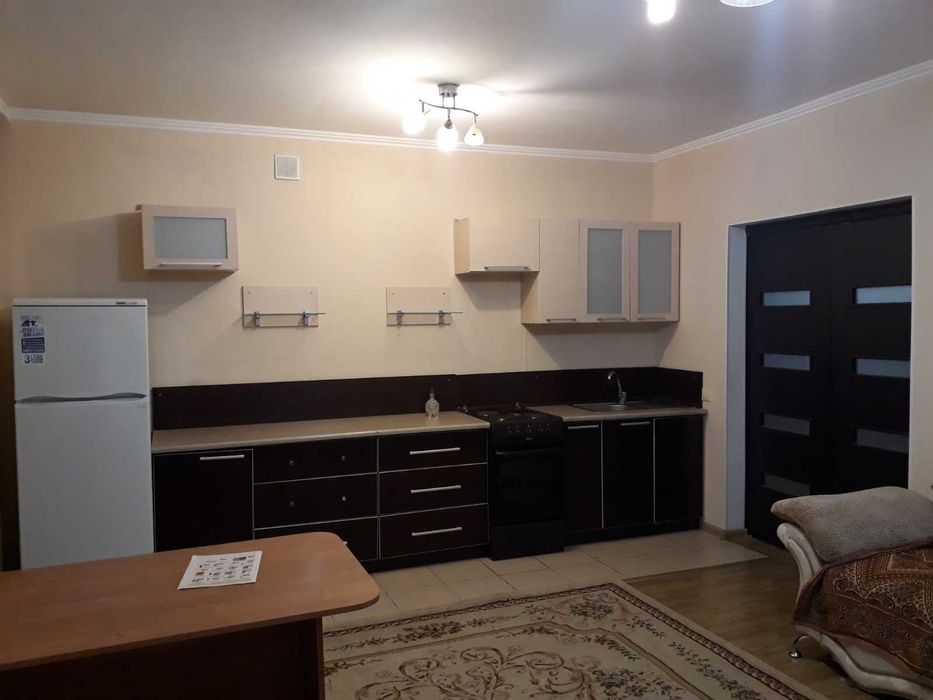 Сдам 2х комнатную квартиру-студия.