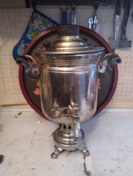Продам самовар дровяной на 5 литров.