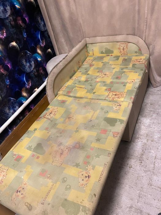 Детская кровать б/у