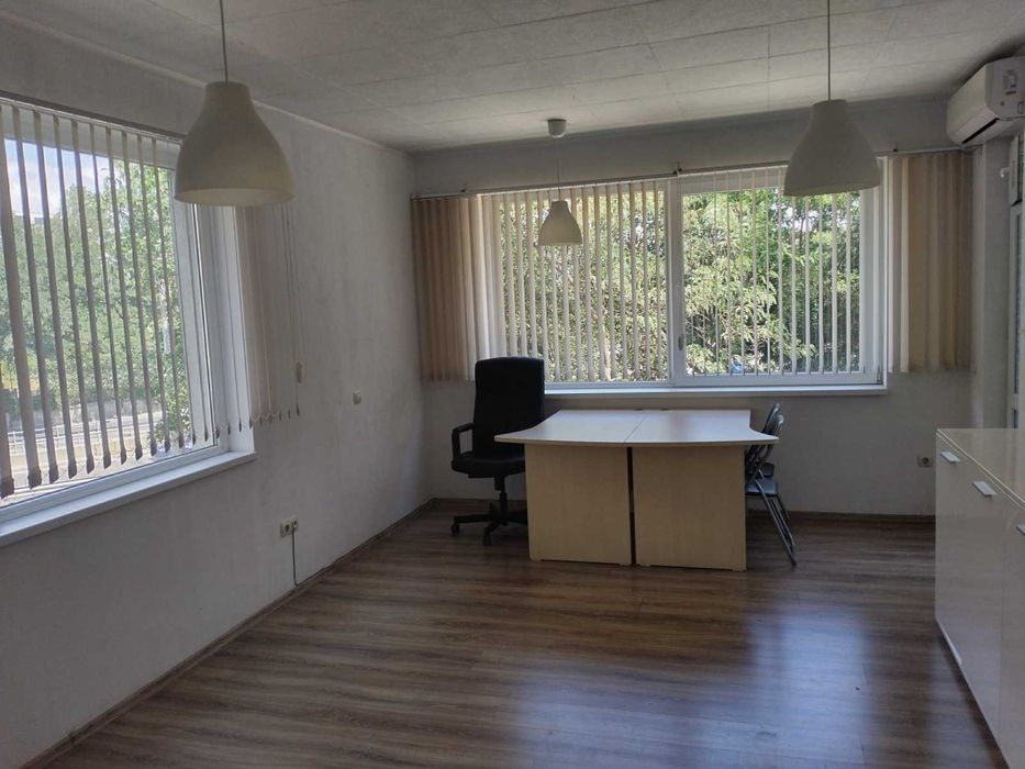 Продава се Едностаен апартамент в София, Оборище - 46 кв.м за 3218 €/кв.м - Снимка #1