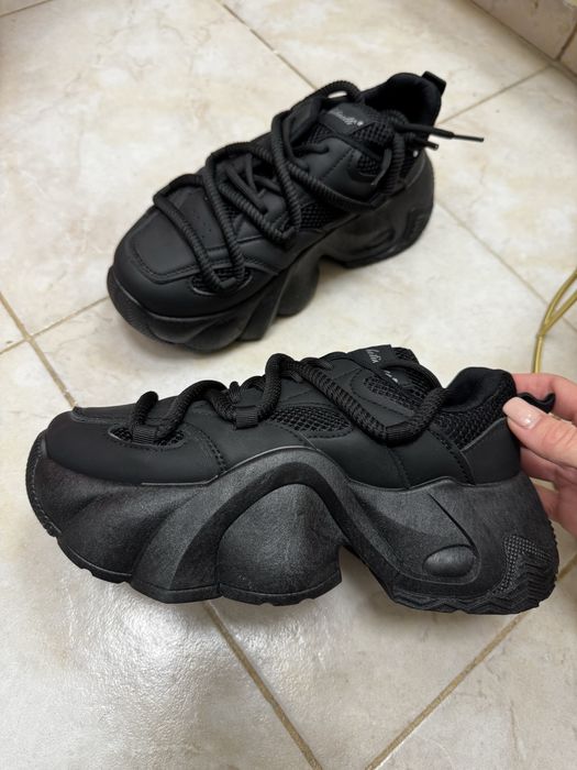 Дамски маратонки черни 38