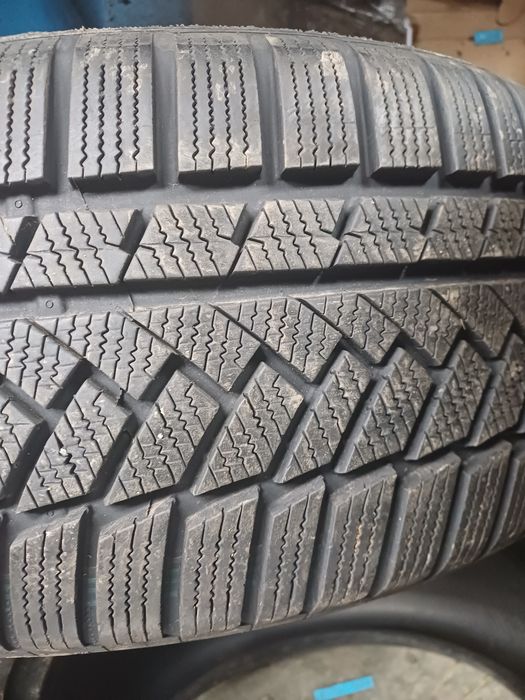 Гума 255/50/19 Континентал