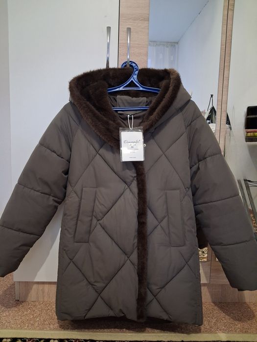 Продам тёплый пуховик