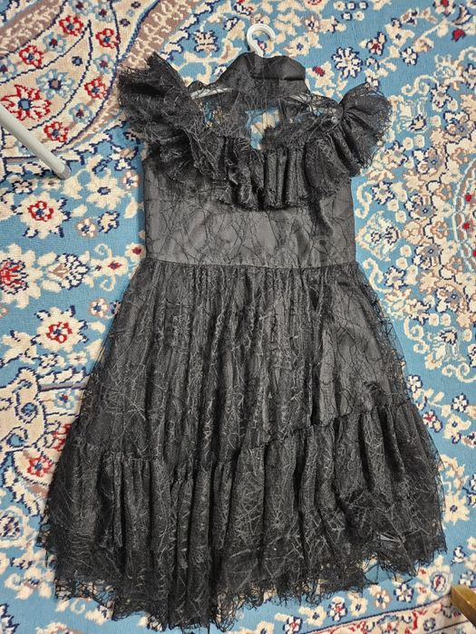 Костюмы для мальчика и девочки 6-7 лет