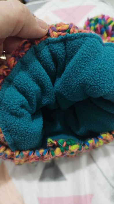 Set 2 căciuli +1 cadou