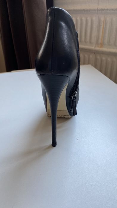 Батильоны высокий каблук