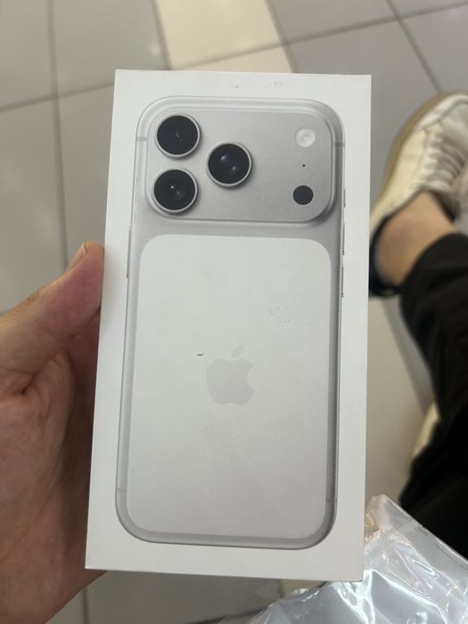Iphone 17 pro 256gb новый