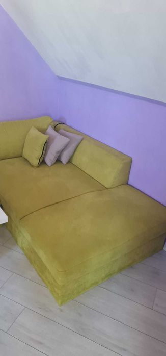 Ъглов диван с маса