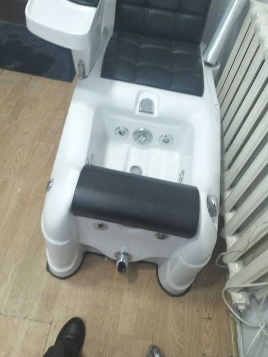 Мойка для ног (салон)