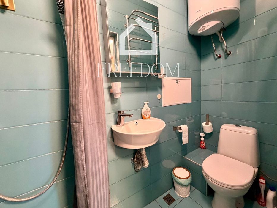 Продава се Тристаен апартамент в Варна, Виница - 80 кв.м за 1938 €/кв.м - Снимка #7