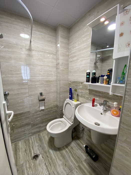 Продава се Тристаен апартамент в Русе, Център - 80 кв.м за 1925 €/кв.м - Снимка #12