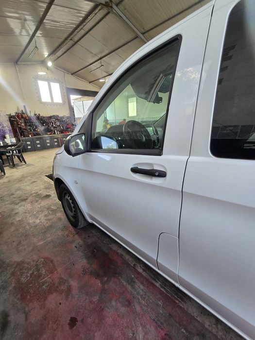Motor 2.0 Mercedes Vito v 447 cutie de viteză Vito motor 2.0 Vito față completă video ușă culisantă Vito kit pornire Vito airbaguri Vito