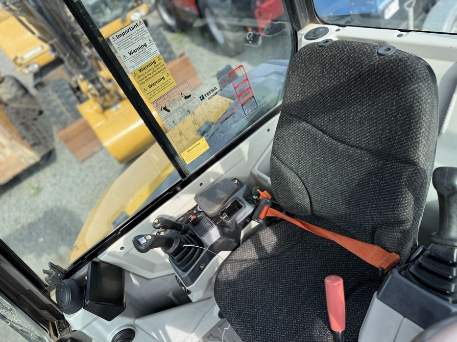 Excavator Volvo ECR50F an 2021 ore 2300 senile nefolosite service facu