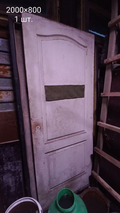 Дверь деревянная