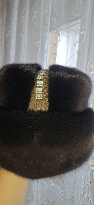 Продам норковую шапку (оригинал)