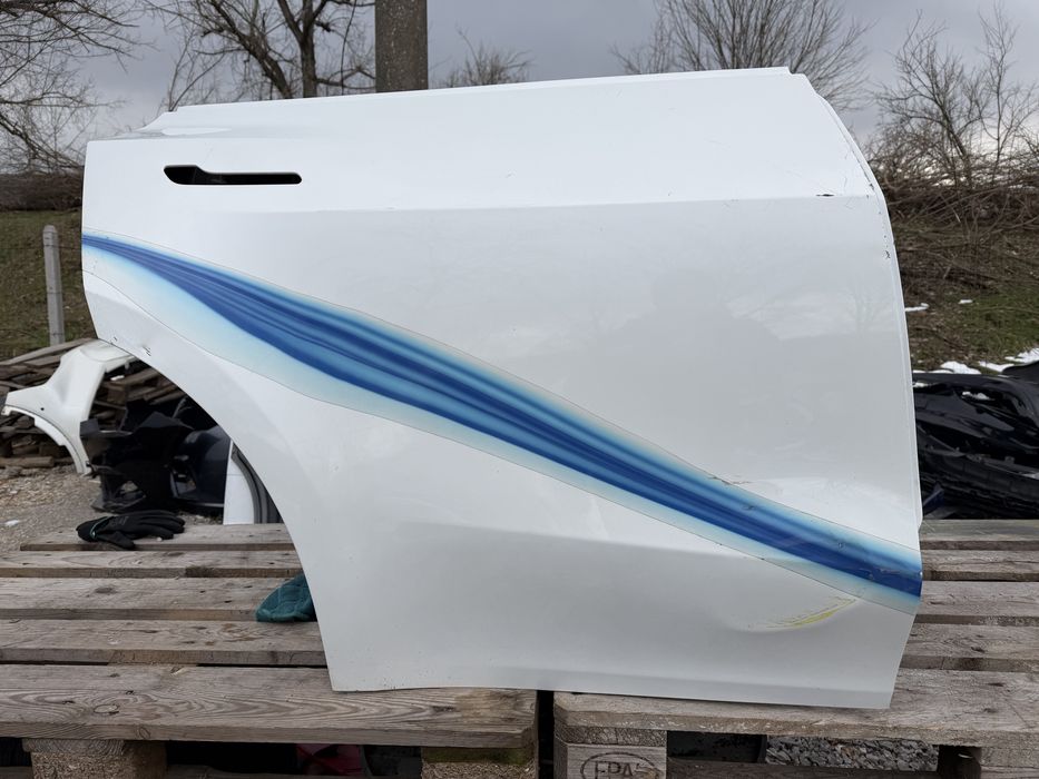 Врата Tesla Model Y