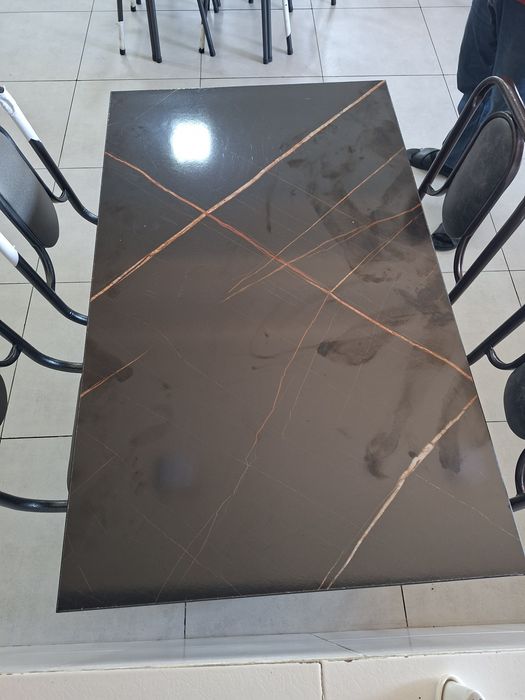 Stol-stul oshxona va kafe uchun