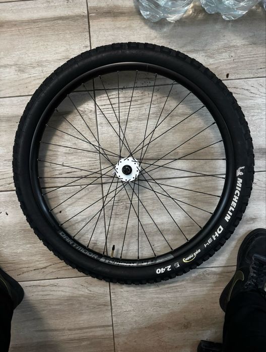 Tubeless предна капла Dartmoor Enduro 27.5 с главина novatec, michelin