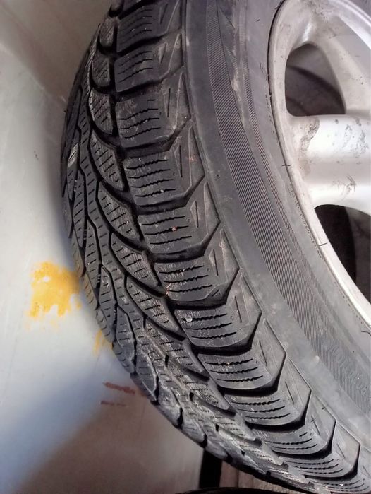 продам шины с диской