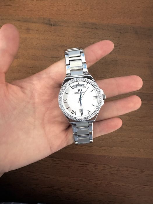 Сағат Daniel Klein