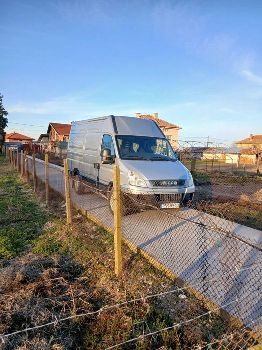 Продава Товарен бус - Iveco Daily 3512 2.3HPI - 116к.с.