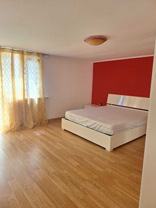 casa, 4 camere,2 bai, bogonos, iasi