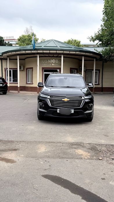 Машина Chevrolet Traverse
